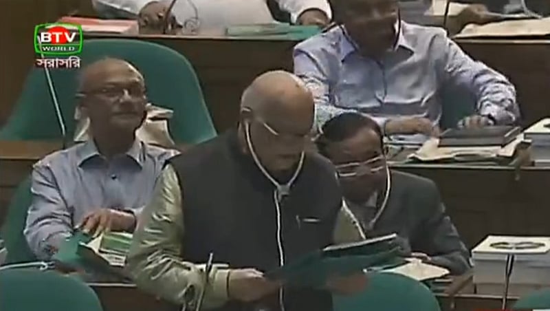 Muhith starts presenting Bangladesh’s budget for 2016-17 fiscal year