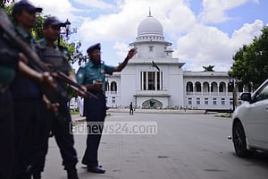 এমপি খাদিজাতুল আনোয়ারের সিআইবি রিপোর্ট হাই কোর্টে তলব