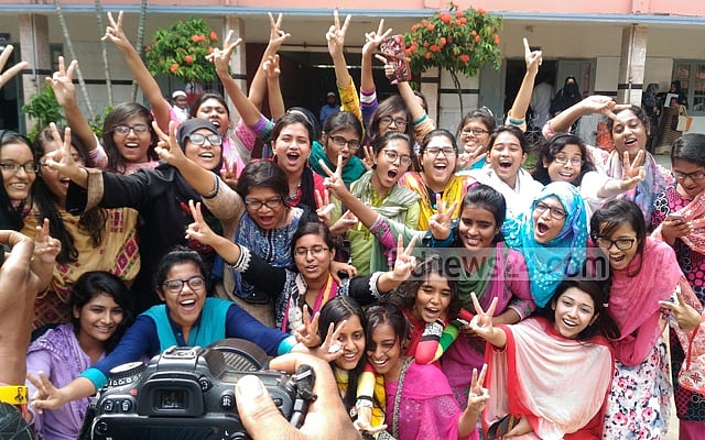 848 colleges achieve 100 percent success rate