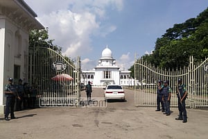 প্রধান বিচারপতিকে চিঠি: দুই আইনজীবীকে আপিল বিভাগে তলব
