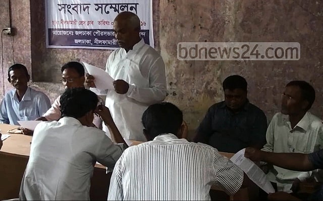 জলঢাকার মেয়রের অপসারণ দাবি কাউন্সিলরদের