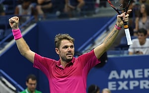 Wawrinka tops Nishikori to reach final v Djokovic