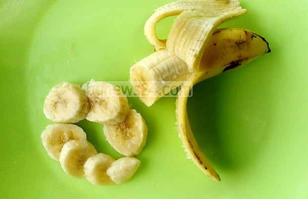 রাতে বিছানায় যাওয়ার আগে কলা খাওয়ার উপকারিতা