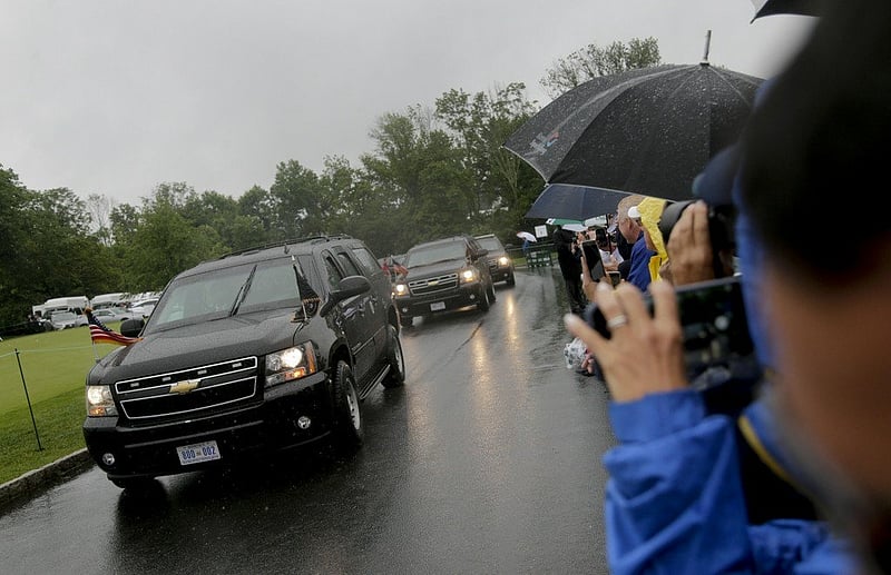 Trump lands in South Korea, frontlines of North Korean nuclear standoff