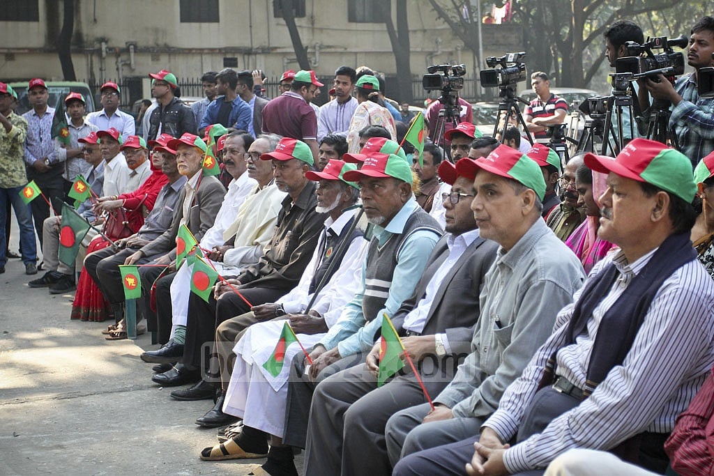 মুক্তিযোদ্ধাদের জটিল রোগের চিকিৎসায় বরাদ্দ বাড়ল