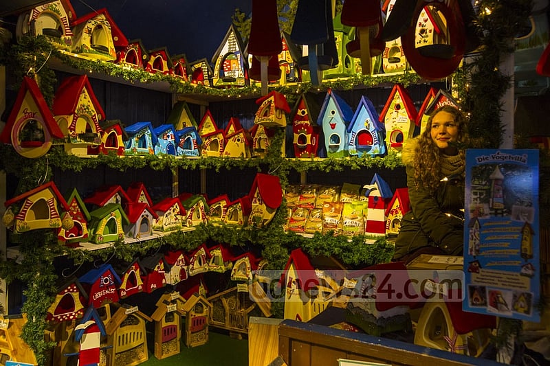A bustling Weihnachtsmarkt in Bonn on Christmas Eve.