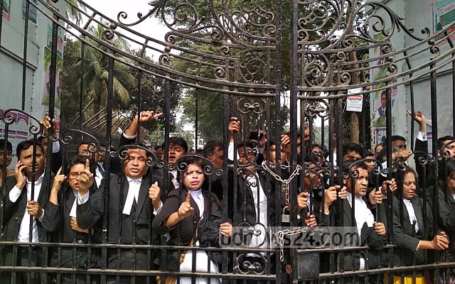 Lawyer says Khaleda will challenge graft conviction in High Court