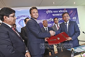 সাকিবকে নিয়ে ভাবছে দুদক