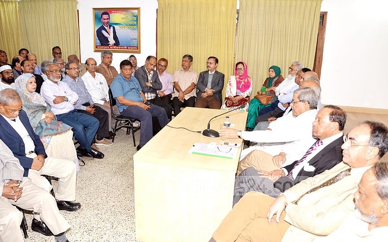 Tarique speaks to BNP leaders in Dhaka meet from London