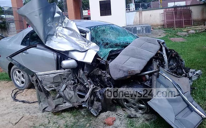 ময়মনসিংহে ট্রাক-কার সংঘর্ষে নিহত ১