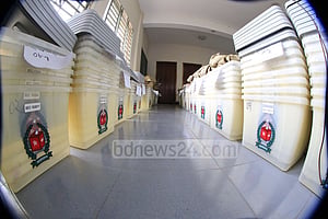বর্জন-সমঝোতার ভোট এবার মাঠের লড়াইয়ে