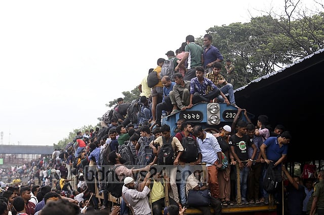 দুর্ঘটনা ‘এড়াতে’ ঈদের ছুটি ২ দিন বাড়ানোর আহ্বান যাত্রী কল্যাণ সমিতির