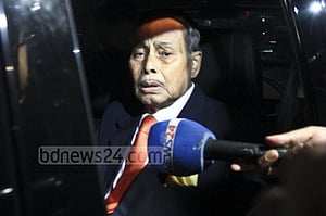 সংসদে উত্তাপ, প্রসঙ্গ এরশাদ
