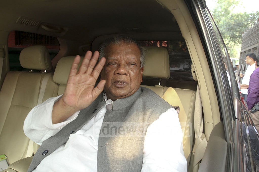 বিধি ভেঙে ‘জনসভা’, আমুকে ইসির তলব