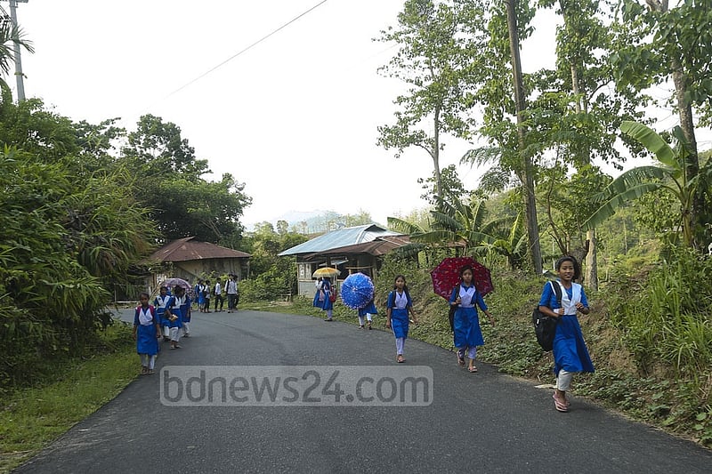 স্কুলে যাওয়ার পথ হোক নিরাপদ