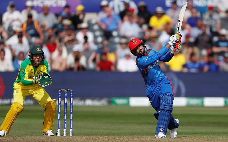 Afghanistan notch up 207 after early wickets tumble against Australia