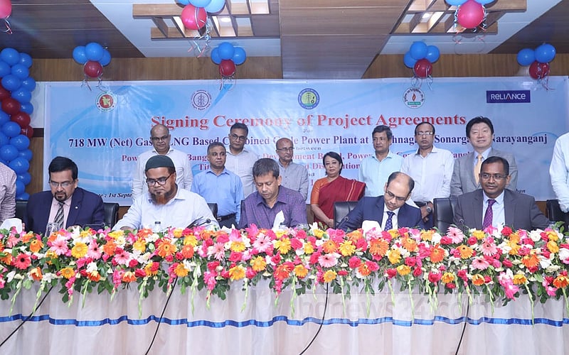 Bangladesh signs deal with India's Reliance Power to buy electricity