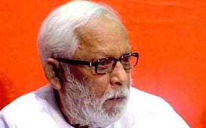 গুরুতর অসুস্থ বুদ্ধদেব ভট্টাচার্য হাসপাতালে