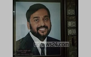 সম্রাটের অস্ত্র ও মাদক মামলায় অভিযোগ গঠন পেছাল