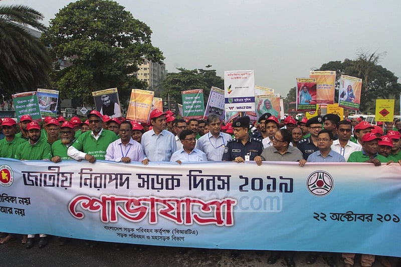 Lack of skilled drivers spurs deadly road crashes in Bangladesh