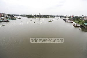 টঙ্গীতে তুরাগ নদী থেকে অজ্ঞাত যুবকের লাশ উদ্ধার