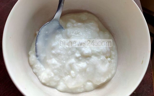 গরমে ত্বকের যত্নে দই