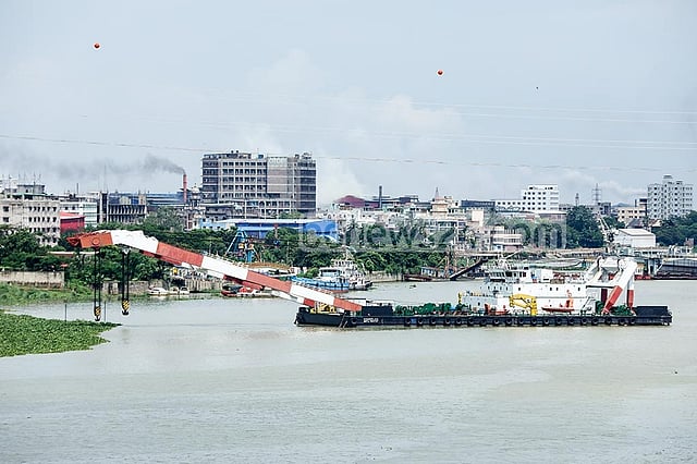 দুই হাজার টন উত্তোলন ক্ষমতার উদ্ধারকারী জাহাজ কিনছে সরকার