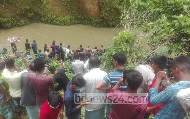 চট্টগ্রাম বিশ্ববিদ্যালয়ে ঝর্ণায় ডুবে স্কুলছাত্রের মৃত্যু