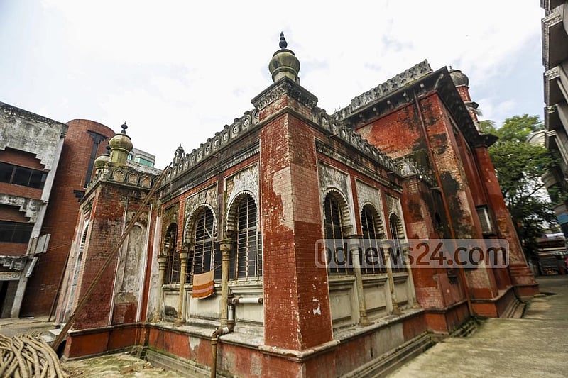 The structure is a listed archaeological site but it now exists as a relic of the past, locked down in a vulnerable state due to the lack of care and preservation. Photo: Mahmud Zaman Ovi