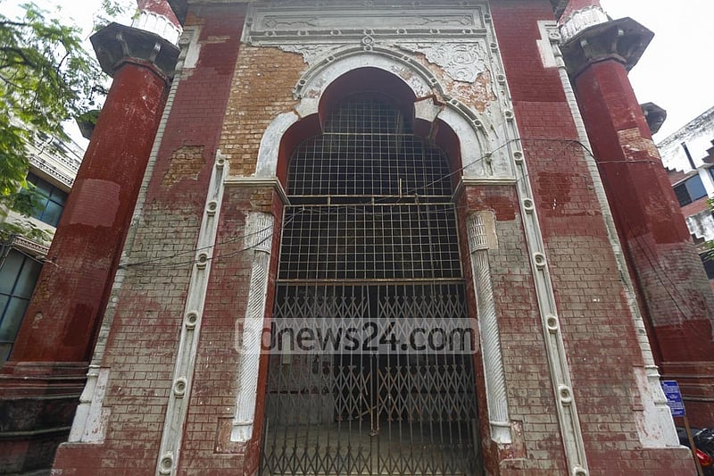 The carvings on the entrance of Northbrook Hall have almost disappeared due to the lack of maintenance. Photo: Mahmud Zaman Ovi