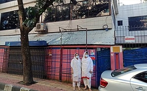 বাবার দ্বিতীয় বিয়ে অবৈধ ঘোষণা, সম্পত্তি পাবেন দুই বোন