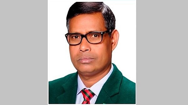 Govt sacks 'runaway' aide to former education minister