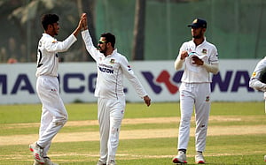 রান পেলেন নাসির, চট্টগ্রামকে হারাল রংপুর