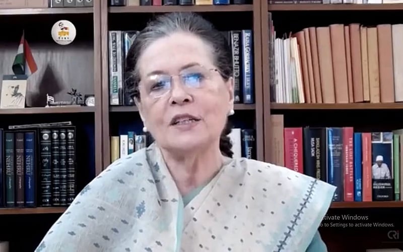 Sonia Gandhi remembers Bangabandhu emerging as the leader of a free people
