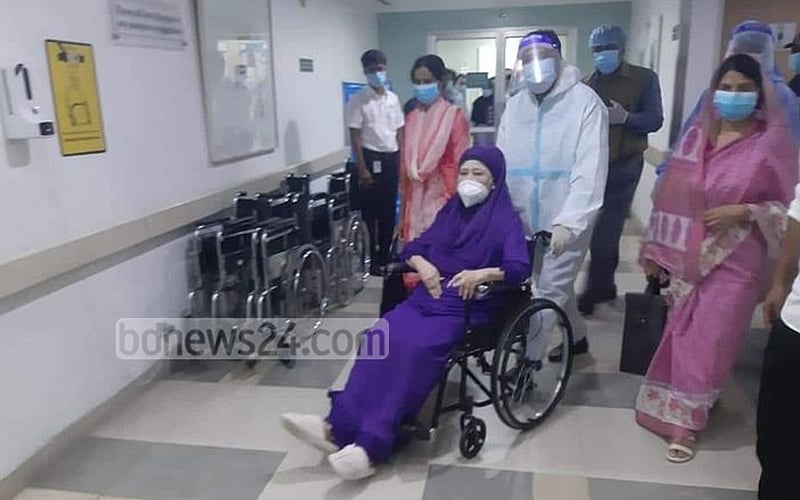 খালেদা জিয়া সিসিইউ থেকে কেবিনে