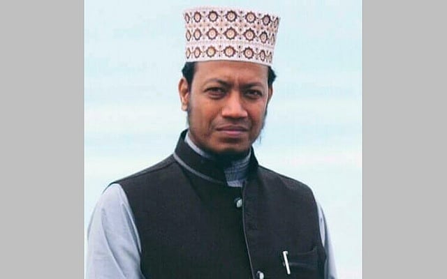 জঙ্গিবাদে উসকানি: আমির হামজাসহ পাঁচজনের বিরুদ্ধে অভিযোগপত্র