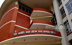 গাজীপুরে কারখানার ছাদ থেকে পড়ে গার্মেন্টস শ্রমিকের মৃত্যু