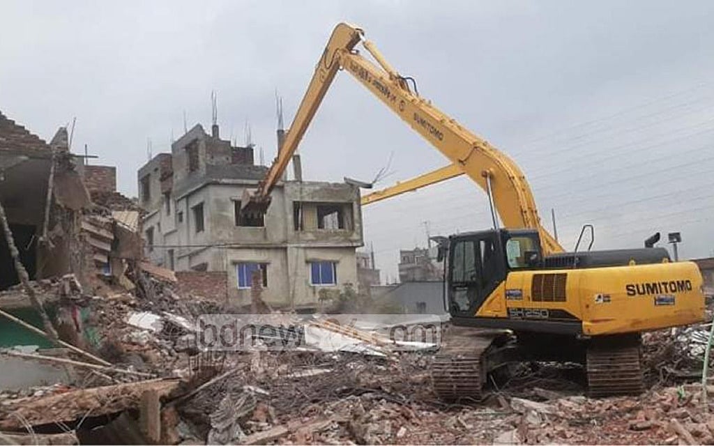 সাড়ে তিন বছরে নদী তীরের ১২ হাজার স্থাপনা উচ্ছেদ