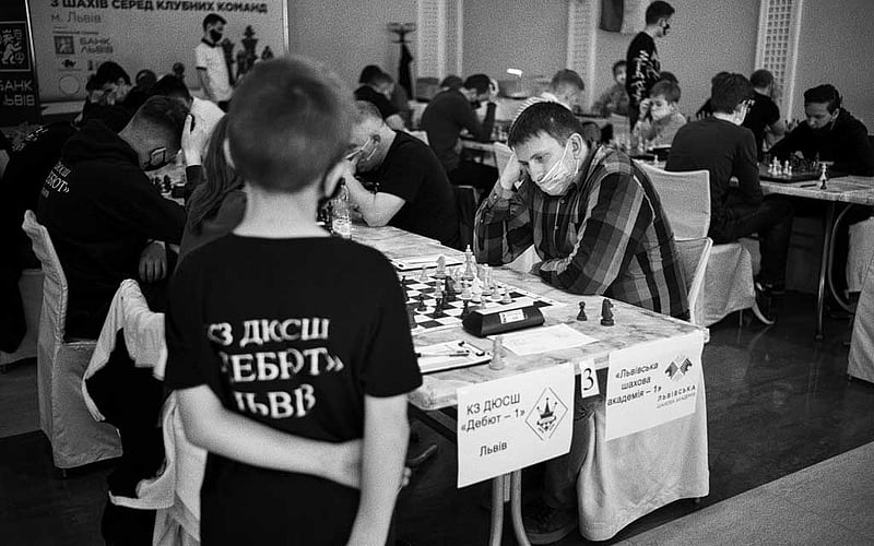 The dark side of chess: Payoffs, points and 12-year-old grandmasters