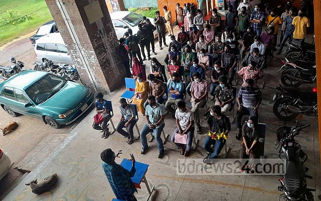 মহামারীর রেশ: ‘৭৫% শিক্ষার্থী’ মানসিক সমস্যায়