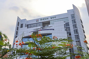 তফসিলের আগে সংলাপে ইসি: ‘না আসার’ ঘোষণায় অটল বিএনপি
