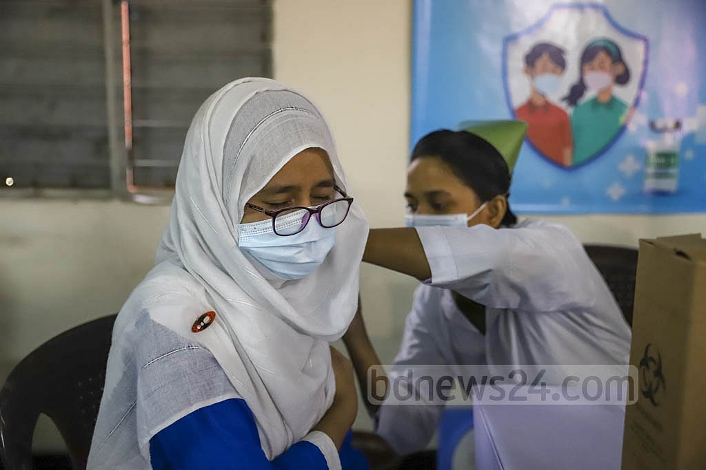 Bangladesh reports 296 COVID cases, 3 deaths in a day