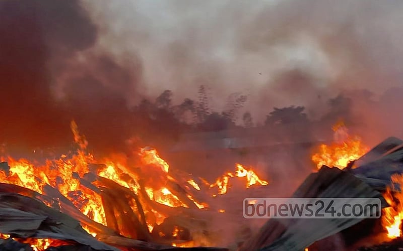 গাজীপুরে ঝুটের গুদামের আগুন নিয়ন্ত্রণে