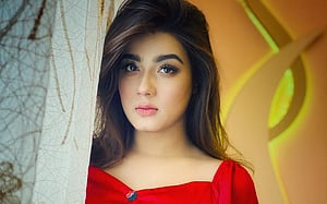 রাজশাহী-১: স্বতন্ত্র প্রার্থী হয়ে ভোটে থাকবেন নায়িকা মাহি