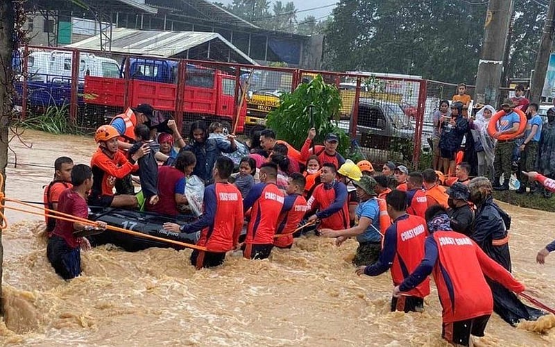 সুপার টাইফুন ‘রাই’ এর কবলে ফিলিপিন্স