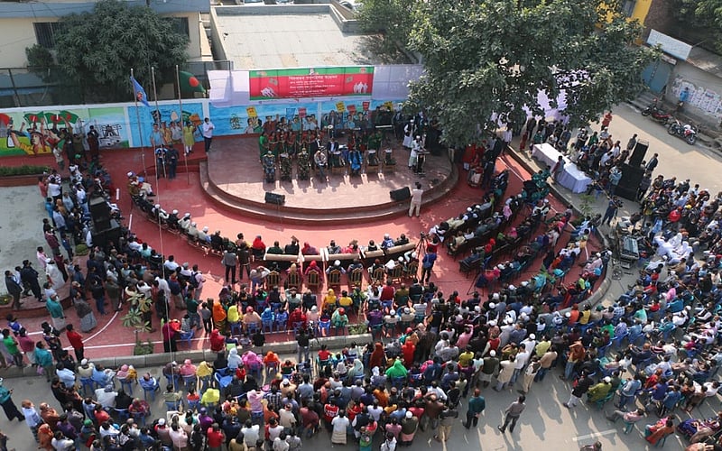 ঢাকার মিরপুরের পরিত্যক্ত জায়গায় ‘শিশুবান্ধব গণপরিসর’