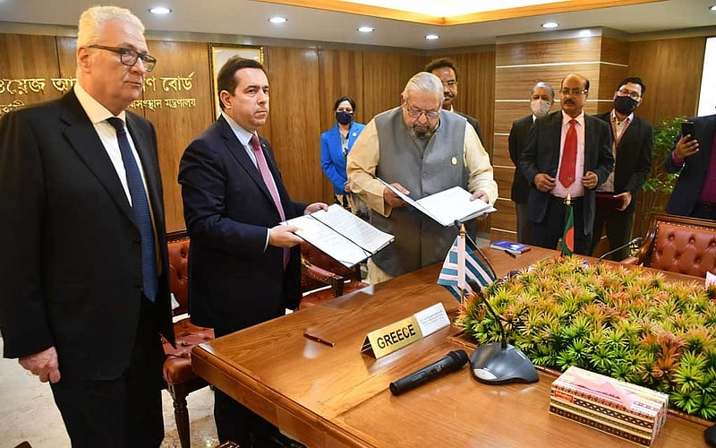 Greece signs deal to recruit 4,000 Bangladeshi workers every year