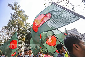 বিজয় দিবসে অনুষ্ঠান আয়োজনে অনুমতি নেওয়ার সিদ্ধান্ত বাতিলের দাবি