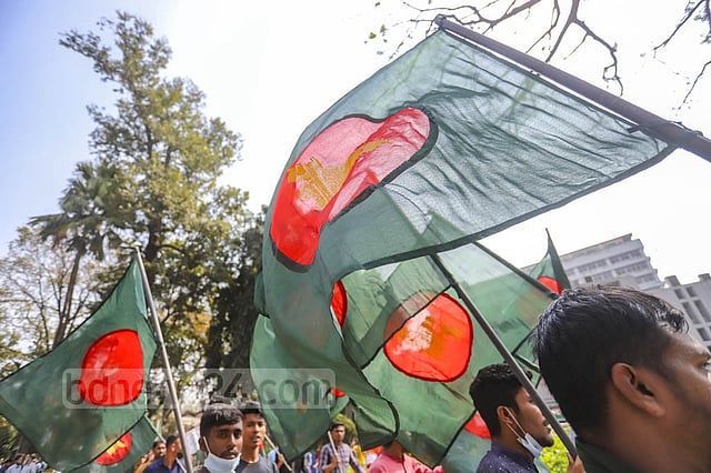 বিজয় দিবসে অনুষ্ঠান আয়োজনে অনুমতি নেওয়ার সিদ্ধান্ত বাতিলের দাবি