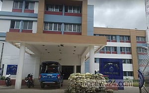 ব্রাহ্মণবাড়িয়ায় পুলিশের উপর হামলা: ৯৮ জনের নামে মামলা